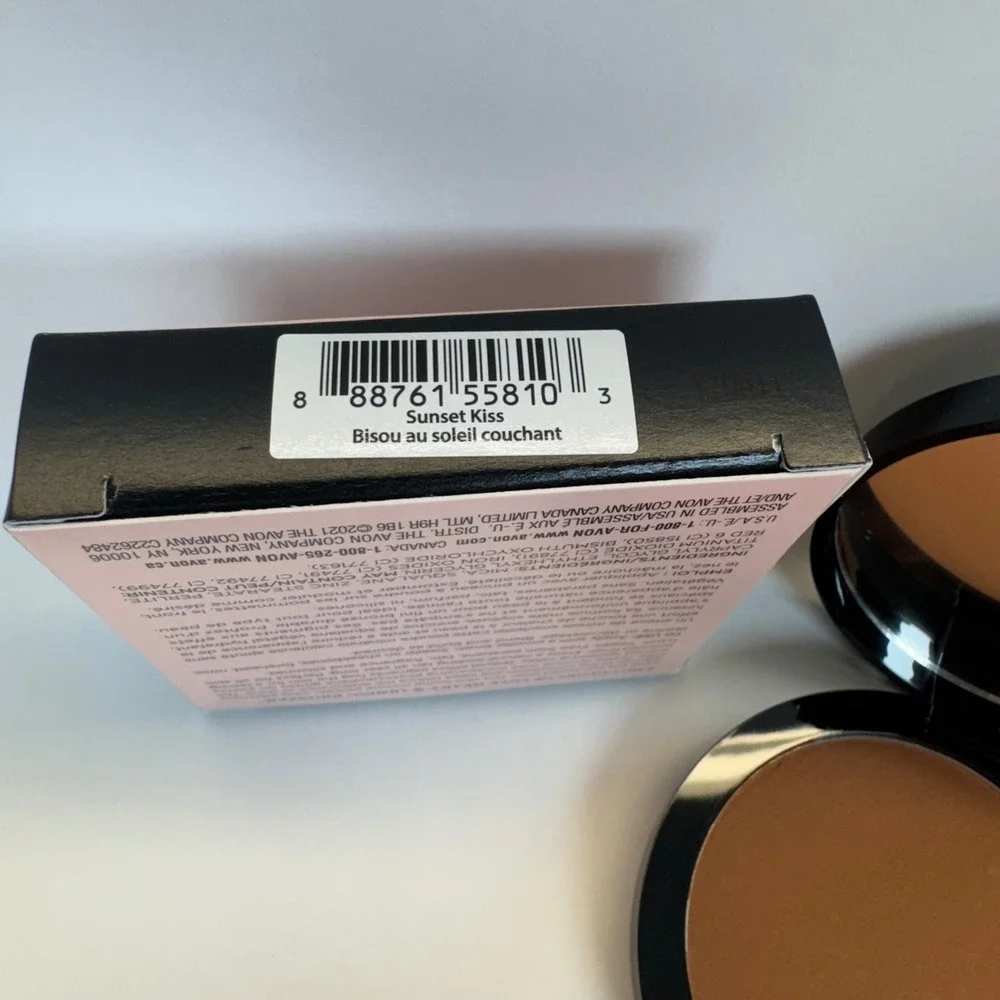 NIB AVON Bronzer *SUNSET KISS* 0.42oz Matte‎ Mineral Powder fmg Colors of Love